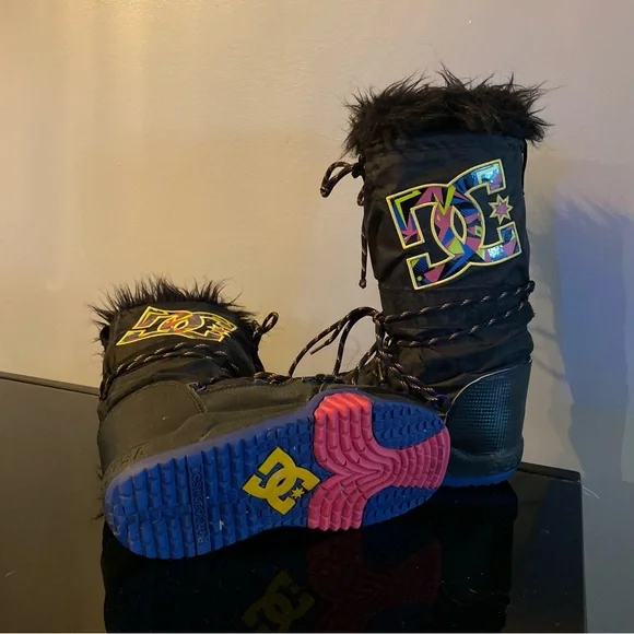 DC Chalet Boors Black and Multicolor DC Shoes Snow Boots - Picture 3 of 6
